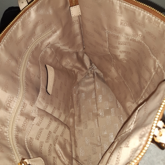 Michael Kors Brown Tote♡ - Picture 4 of 5